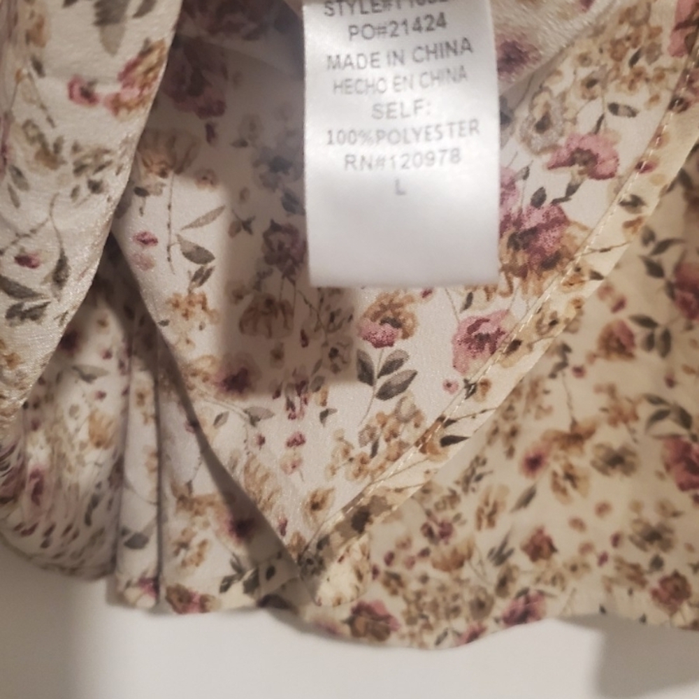 Entro Cream Floral Peasant Tops - Picture 9 of 9